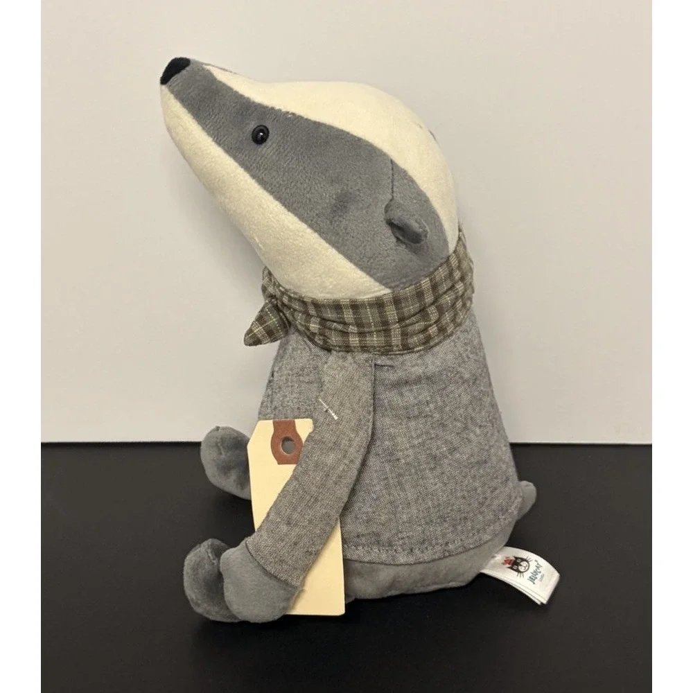 Jellycat Riverside Rambler Badger Retired NWT 8.5